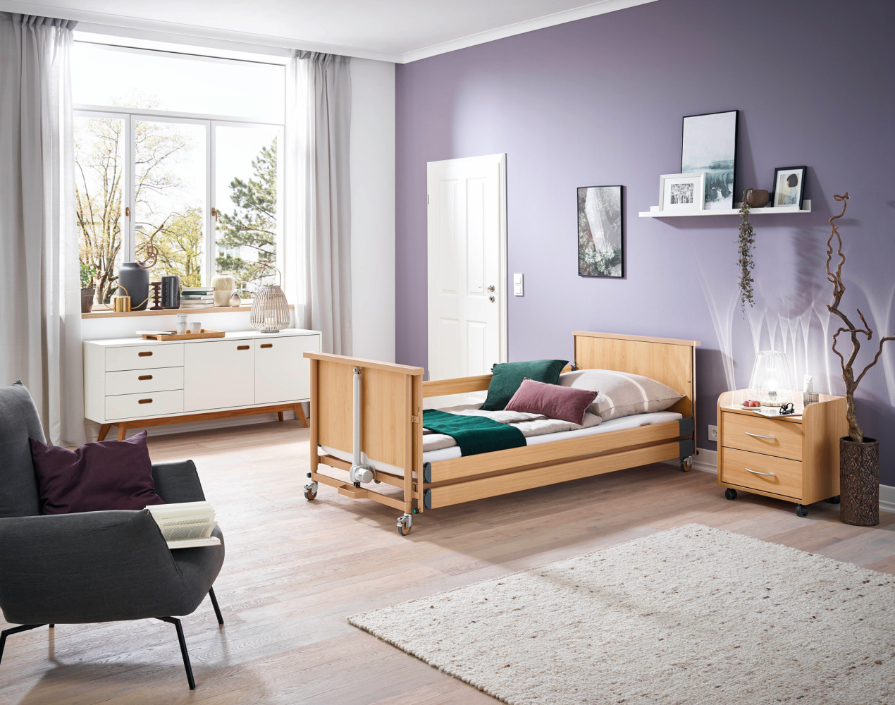 Łóżko rehabilitacyjne Low Entry - bezpieczne niskie łóżko